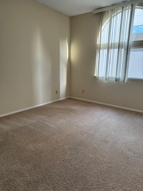 Detail Gallery Image 6 of 8 For 34 E Court Ln, Foster City,  CA 94404 - 2 Beds | 2 Baths