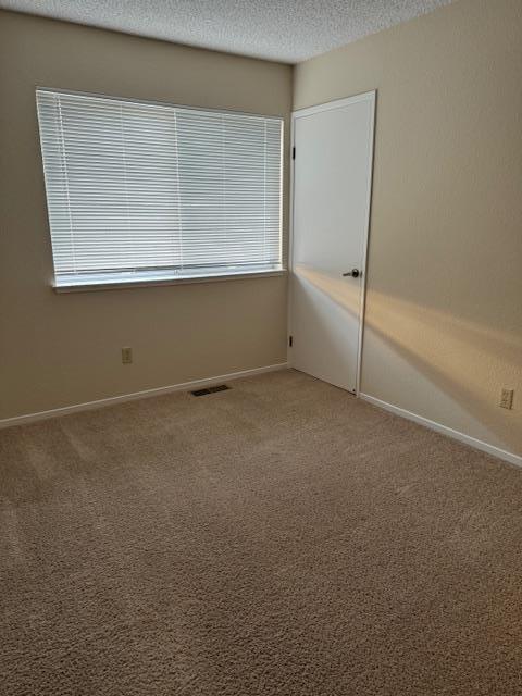 Detail Gallery Image 7 of 8 For 34 E Court Ln, Foster City,  CA 94404 - 2 Beds | 2 Baths