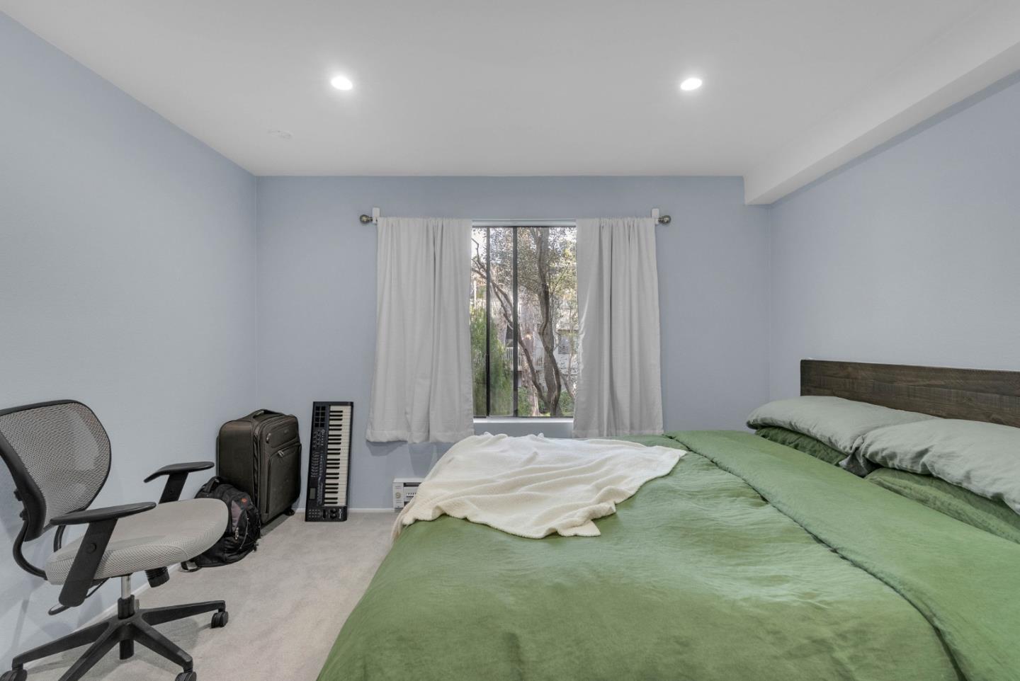 Detail Gallery Image 26 of 43 For 5202 Shelter Creek Ln, San Bruno,  CA 94066 - 1 Beds | 1 Baths