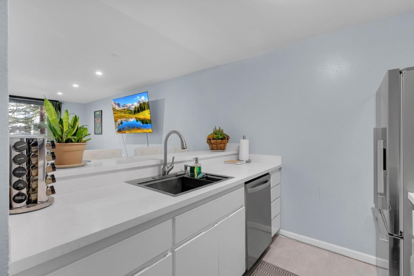 Detail Gallery Image 7 of 43 For 5202 Shelter Creek Ln, San Bruno,  CA 94066 - 1 Beds | 1 Baths