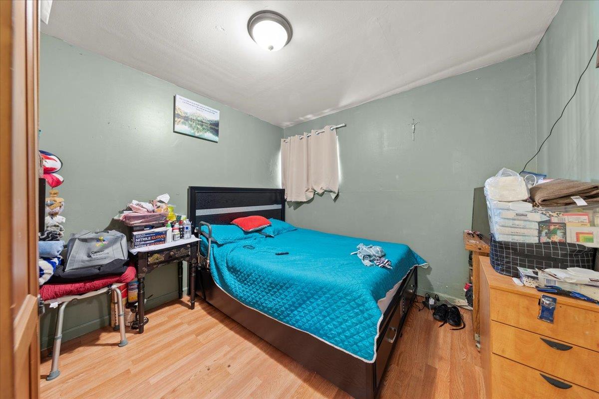 Detail Gallery Image 12 of 28 For 200 Dumbarton Ave, Redwood City,  CA 94063 - – Beds | – Baths