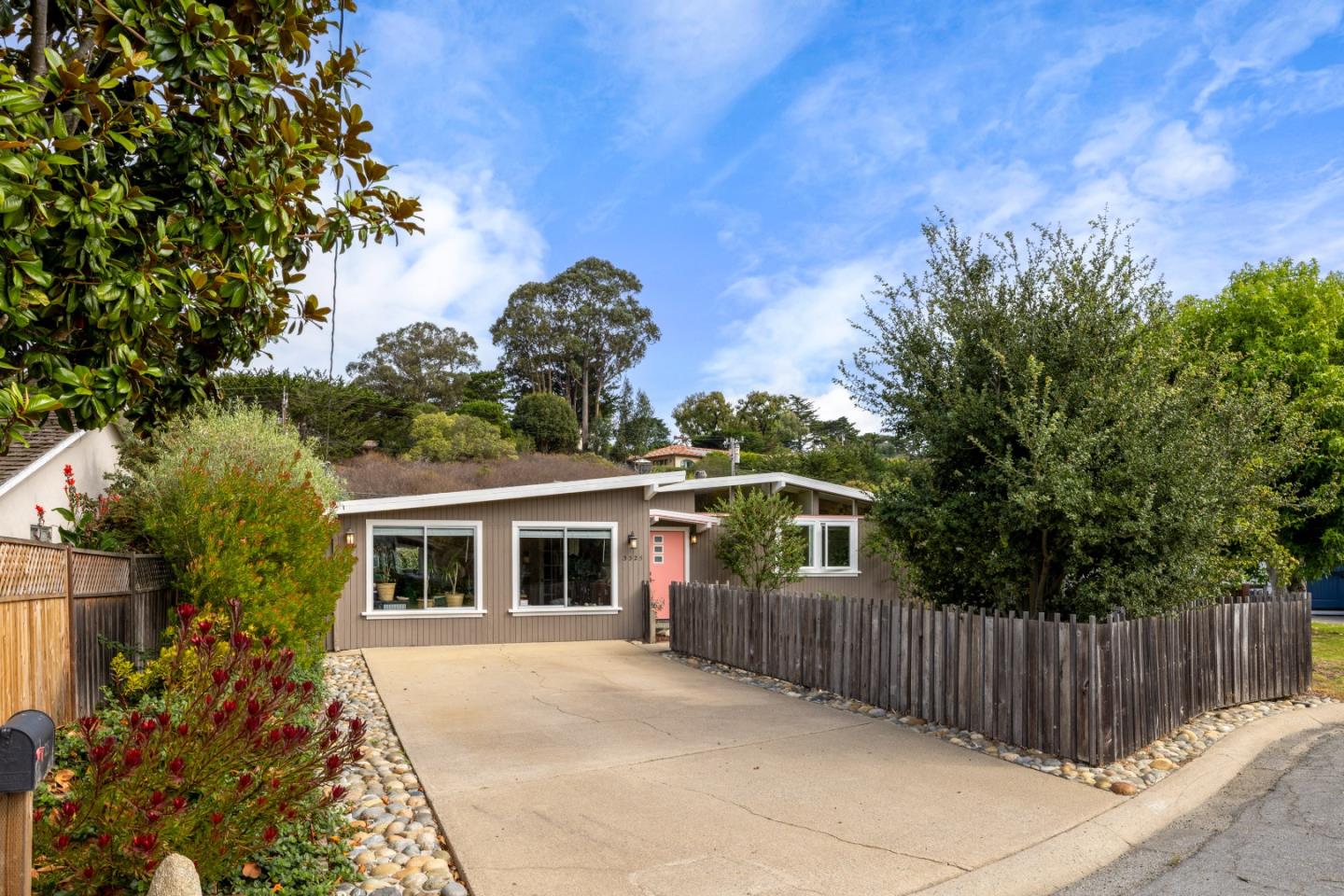 Detail Gallery Image 32 of 38 For 3325 Sycamore Pl, Carmel,  CA 93923 - 3 Beds | 2 Baths