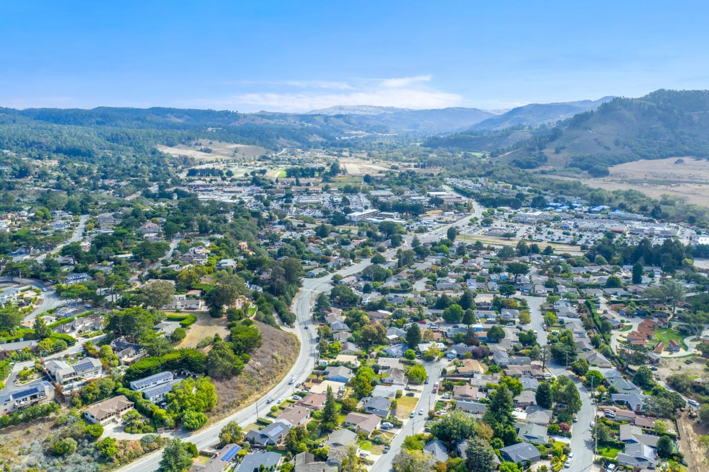Detail Gallery Image 36 of 38 For 3325 Sycamore Pl, Carmel,  CA 93923 - 3 Beds | 2 Baths
