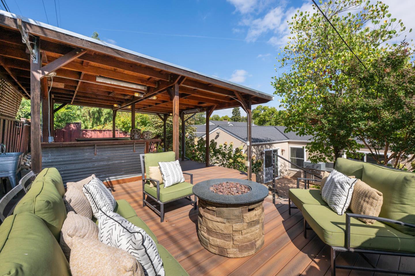 Detail Gallery Image 21 of 27 For 956 Tamarack Ave, San Carlos,  CA 94070 - 4 Beds | 2 Baths