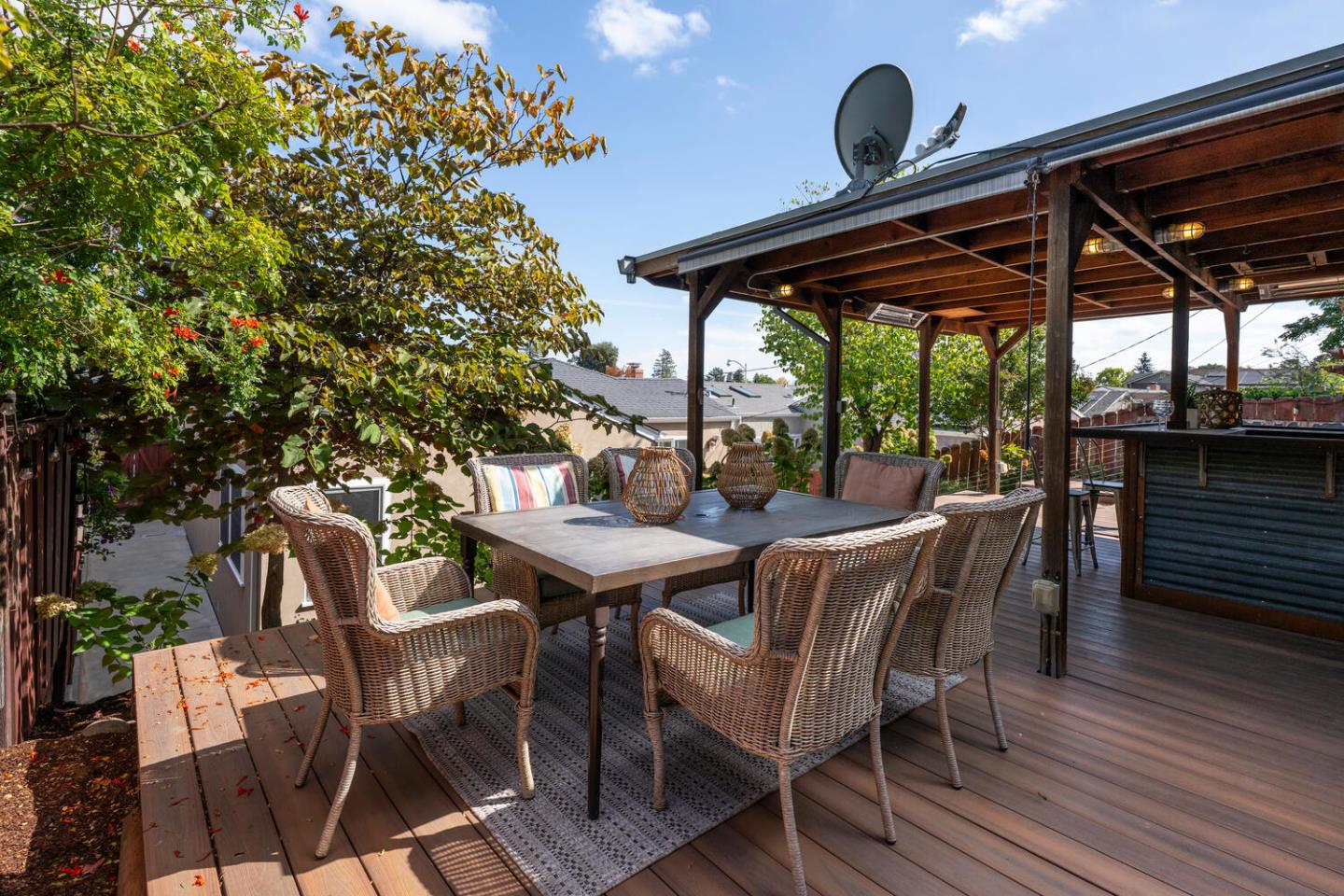 Detail Gallery Image 23 of 27 For 956 Tamarack Ave, San Carlos,  CA 94070 - 4 Beds | 2 Baths