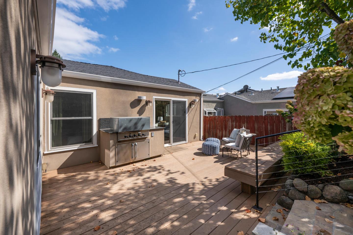 Detail Gallery Image 25 of 27 For 956 Tamarack Ave, San Carlos,  CA 94070 - 4 Beds | 2 Baths