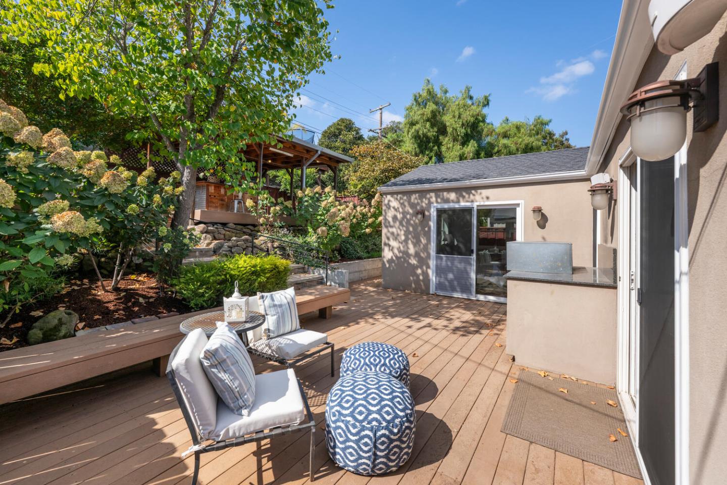 Detail Gallery Image 26 of 27 For 956 Tamarack Ave, San Carlos,  CA 94070 - 4 Beds | 2 Baths