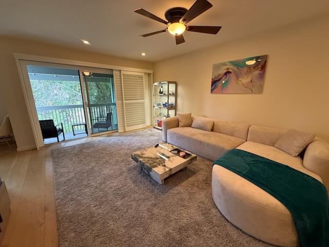 Detail Gallery Image 6 of 26 For 938 Clark Ave #48,  Mountain View,  CA 94040 - 2 Beds | 2 Baths