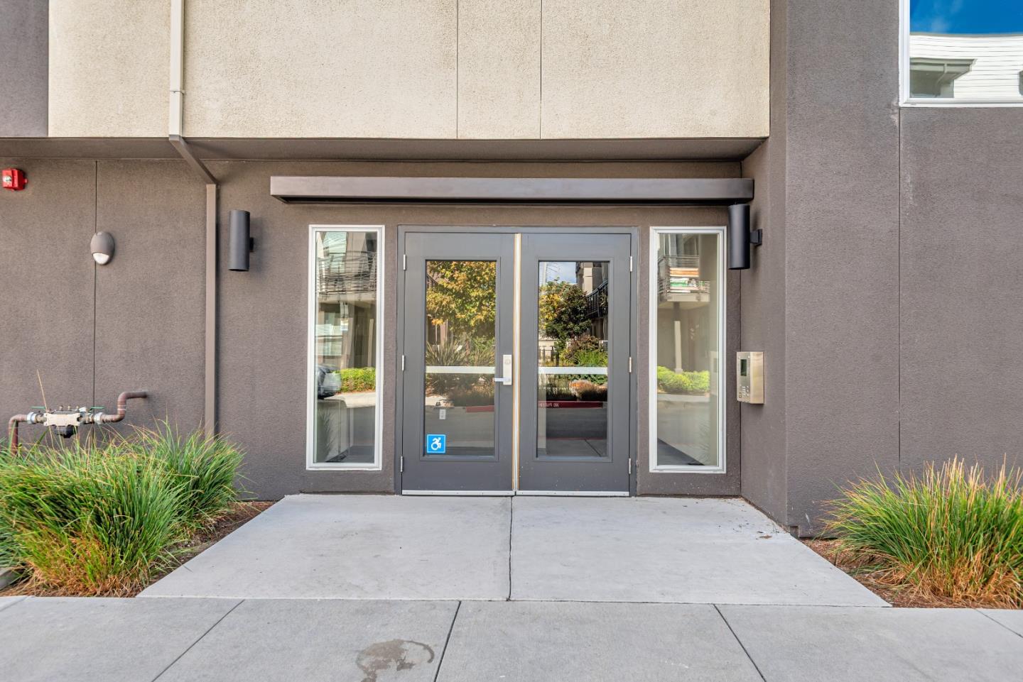 Detail Gallery Image 21 of 25 For 220 Waters Park Cir #201,  San Mateo,  CA 94403 - 3 Beds | 3 Baths