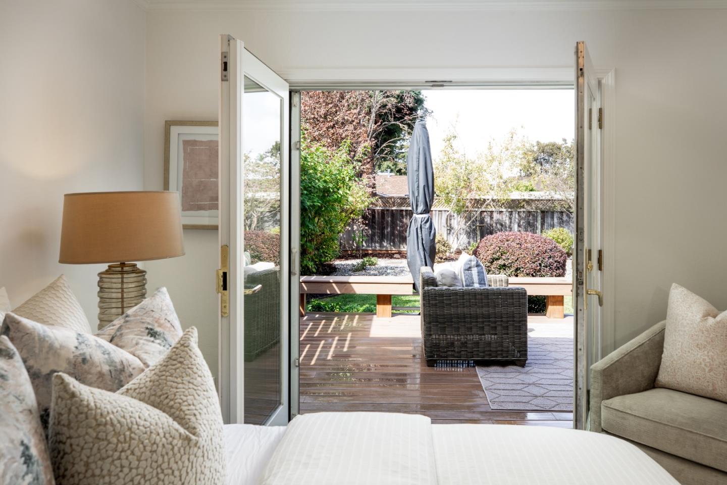 Detail Gallery Image 14 of 25 For 1155 17th Ave, Redwood City,  CA 94063 - 3 Beds | 1 Baths