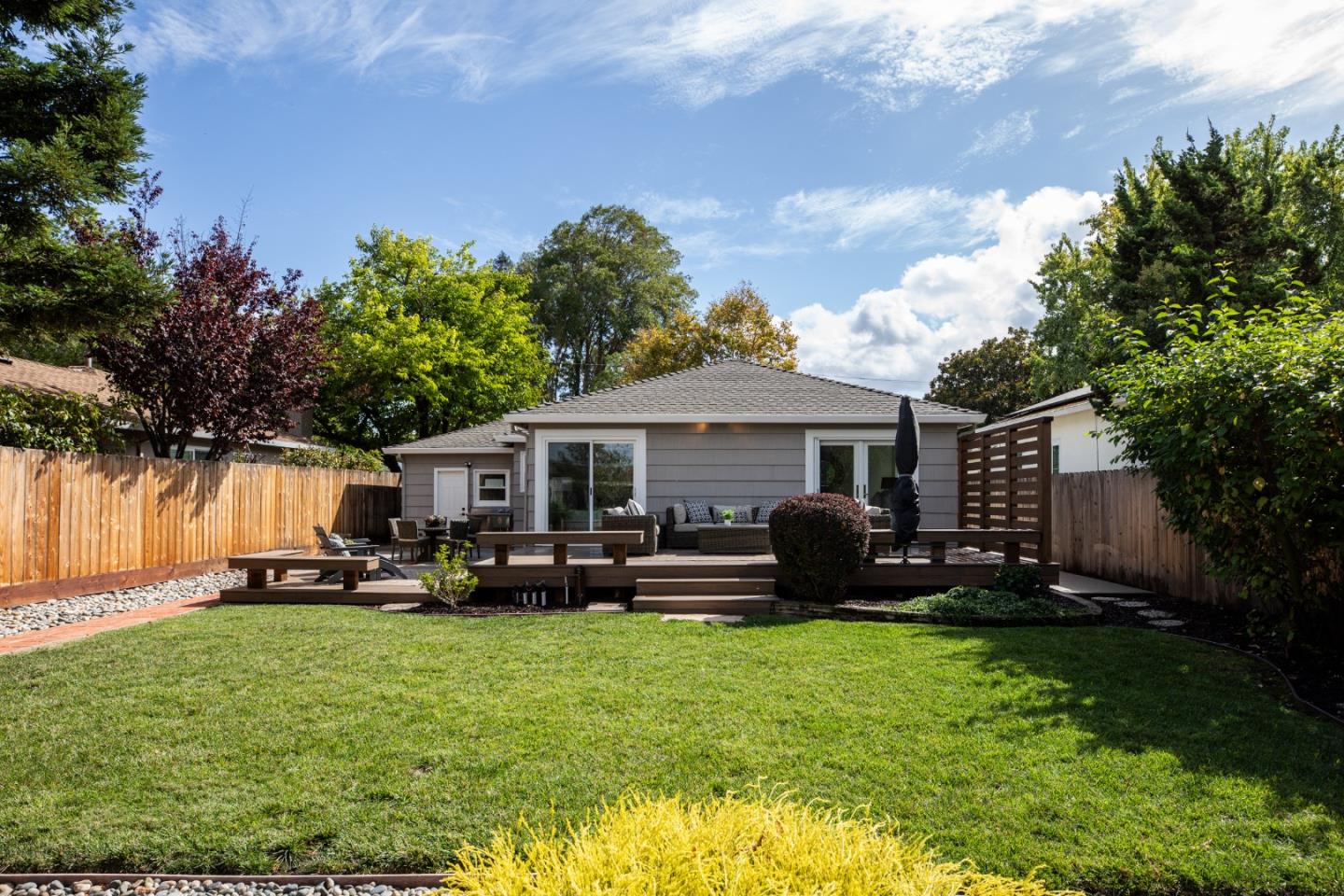 Detail Gallery Image 22 of 25 For 1155 17th Ave, Redwood City,  CA 94063 - 3 Beds | 1 Baths