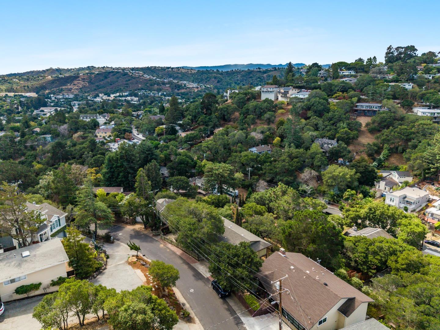 Detail Gallery Image 45 of 51 For 1775 Terrace Dr, Belmont,  CA 94002 - 4 Beds | 3 Baths