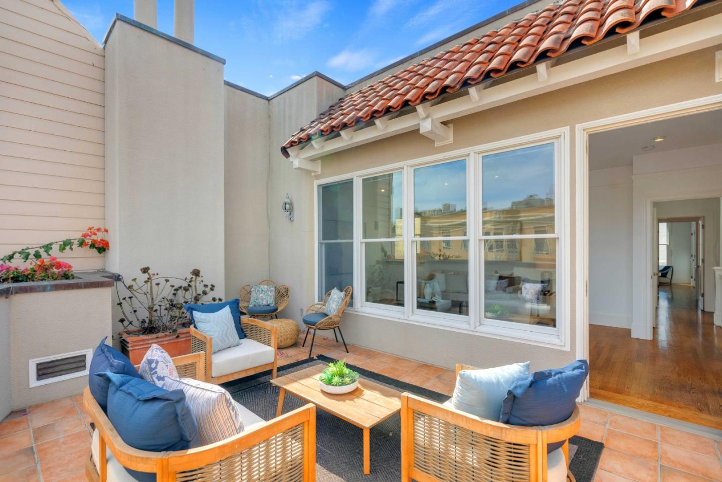 Detail Gallery Image 36 of 44 For 3219-3221 Gough St, San Francisco,  CA 94123 - – Beds | – Baths