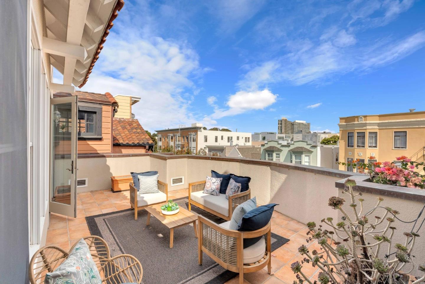 Detail Gallery Image 37 of 44 For 3219-3221 Gough St, San Francisco,  CA 94123 - – Beds | – Baths