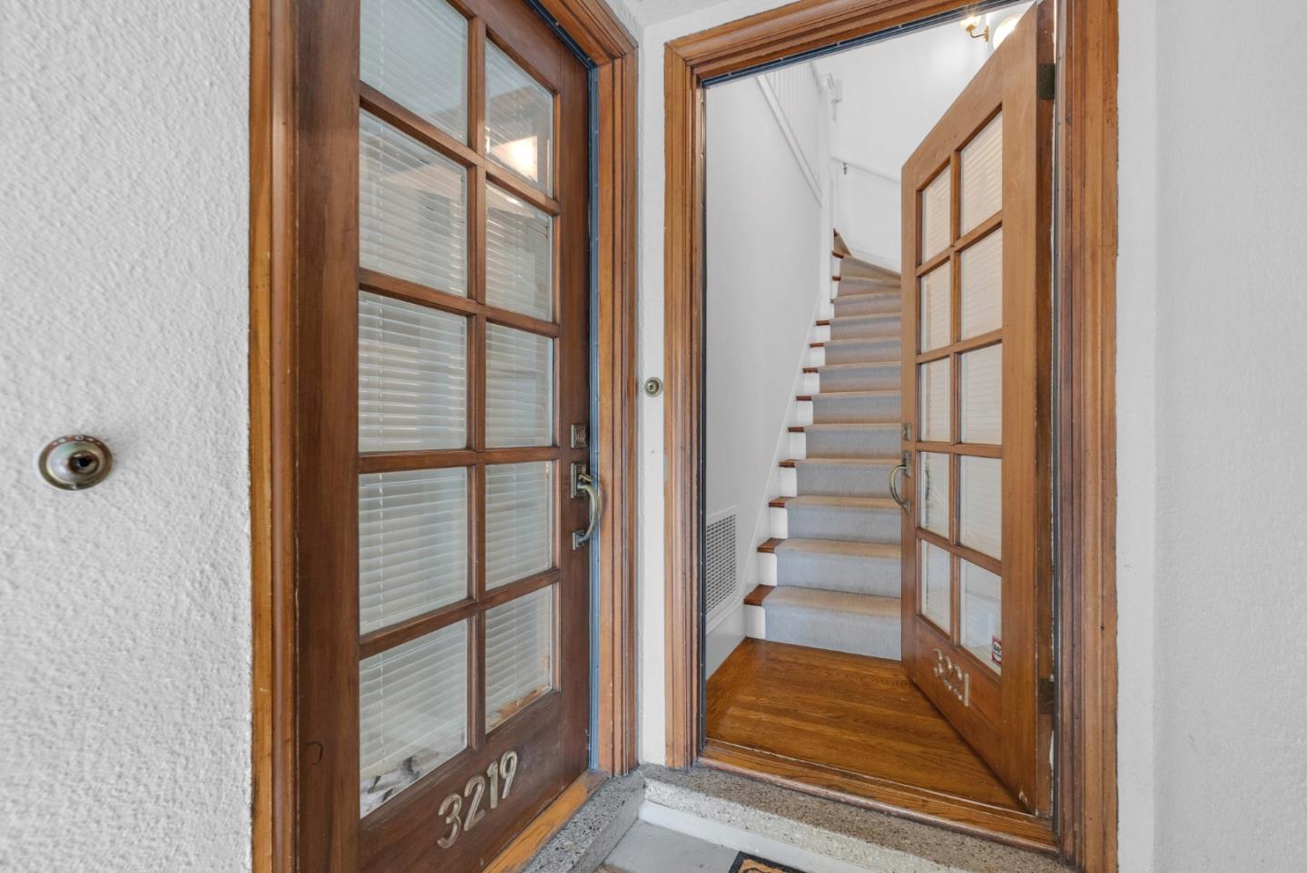 Detail Gallery Image 5 of 44 For 3219-3221 Gough St, San Francisco,  CA 94123 - – Beds | – Baths