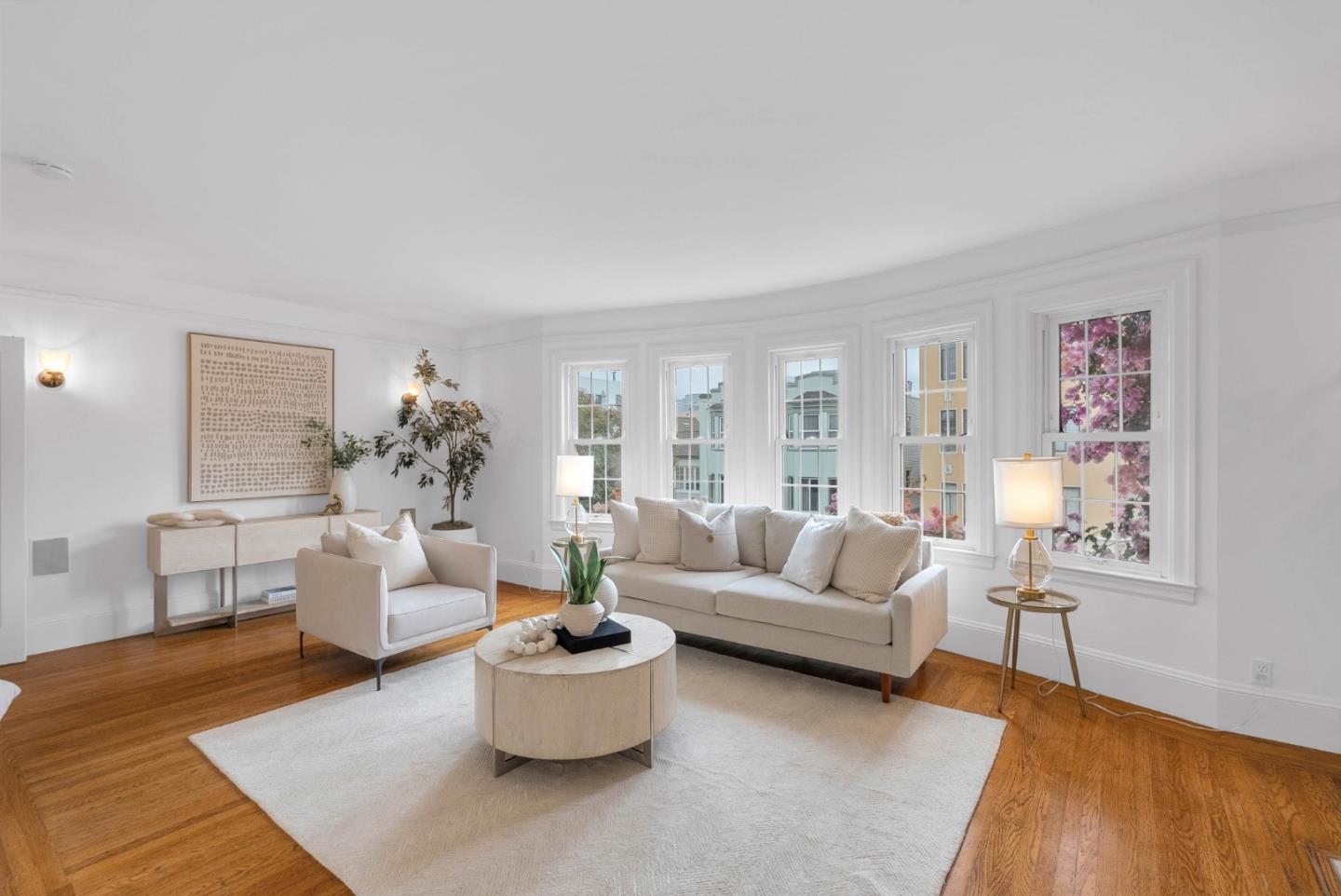 Detail Gallery Image 6 of 44 For 3219-3221 Gough St, San Francisco,  CA 94123 - – Beds | – Baths