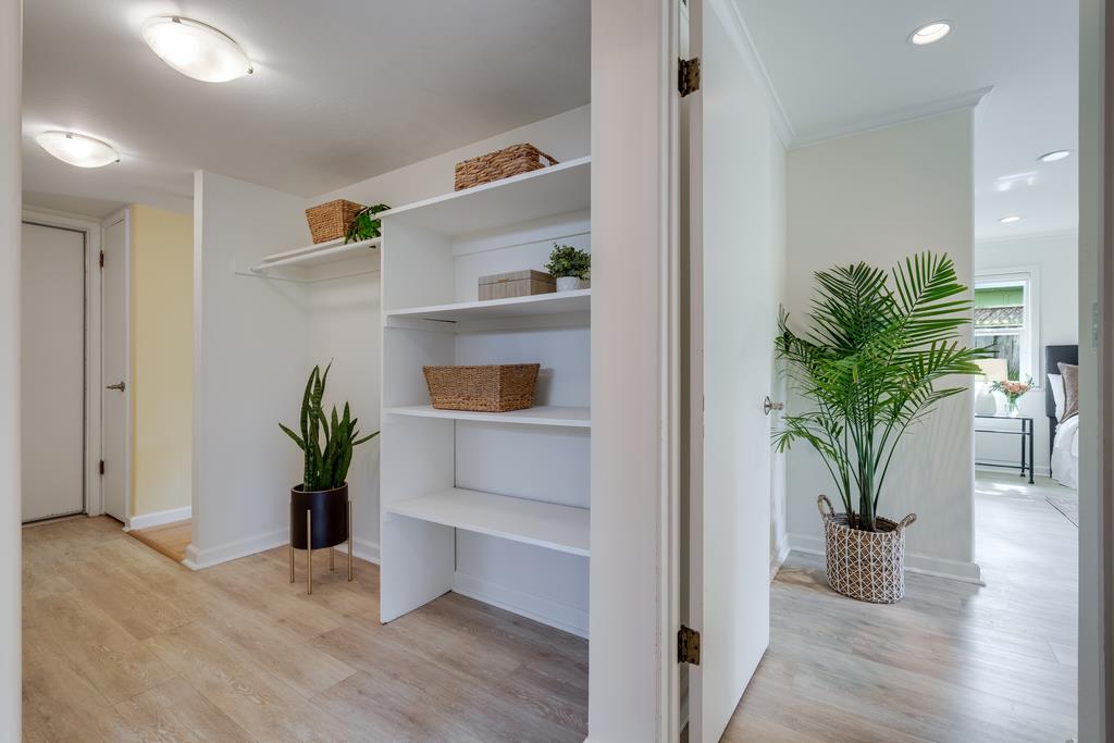 Detail Gallery Image 15 of 39 For 223 Merced Ave, Santa Cruz,  CA 95060 - 3 Beds | 3 Baths