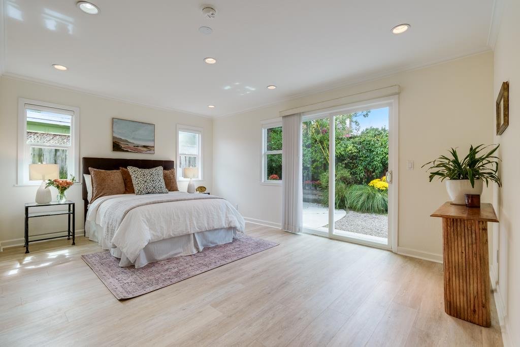 Detail Gallery Image 16 of 39 For 223 Merced Ave, Santa Cruz,  CA 95060 - 3 Beds | 3 Baths