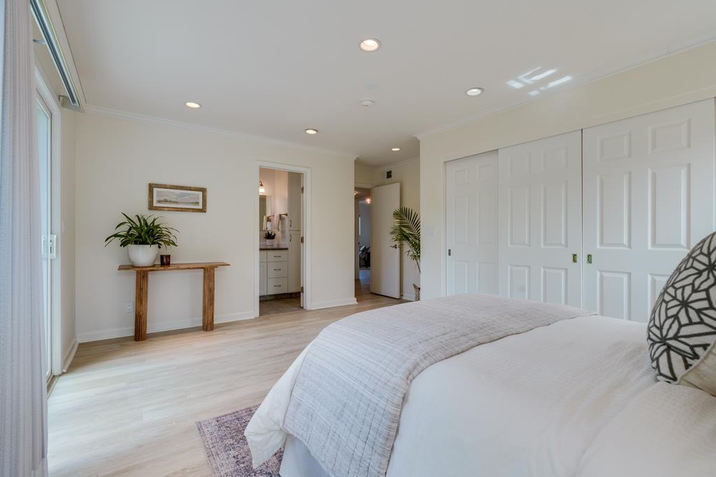 Detail Gallery Image 18 of 39 For 223 Merced Ave, Santa Cruz,  CA 95060 - 3 Beds | 3 Baths