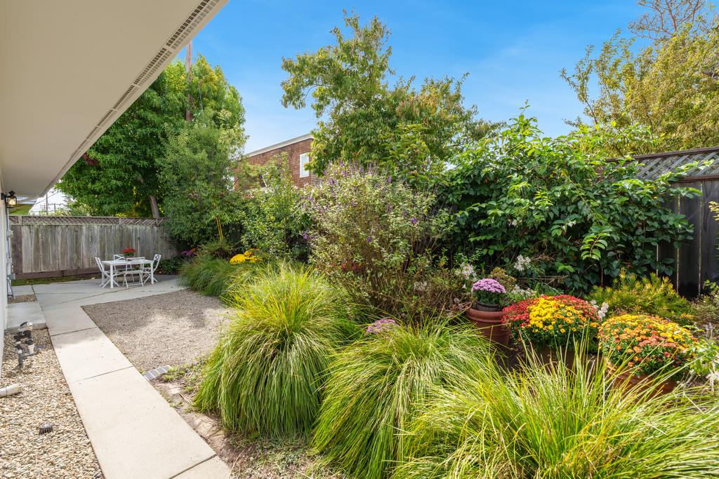 Detail Gallery Image 33 of 39 For 223 Merced Ave, Santa Cruz,  CA 95060 - 3 Beds | 3 Baths