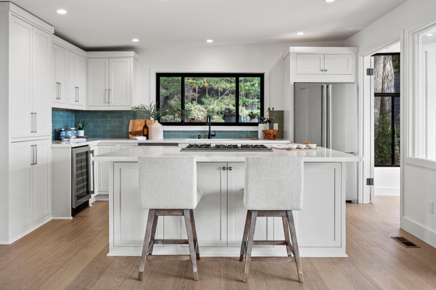 Detail Gallery Image 10 of 33 For 4171 Sunset Ln, Pebble Beach,  CA 93953 - 4 Beds | 3/1 Baths