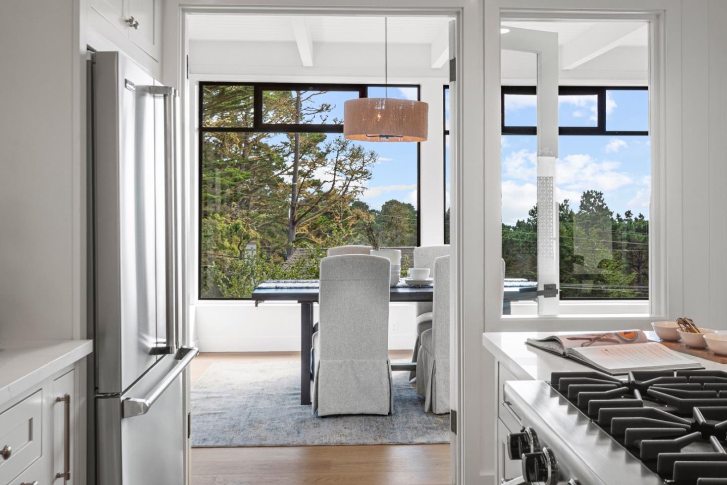 Detail Gallery Image 15 of 33 For 4171 Sunset Ln, Pebble Beach,  CA 93953 - 4 Beds | 3/1 Baths