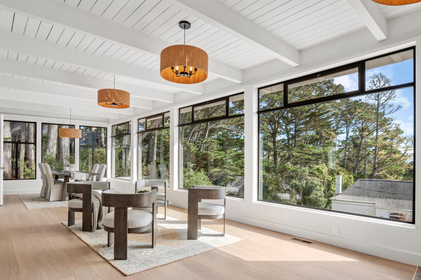 Detail Gallery Image 4 of 33 For 4171 Sunset Ln, Pebble Beach,  CA 93953 - 4 Beds | 3/1 Baths