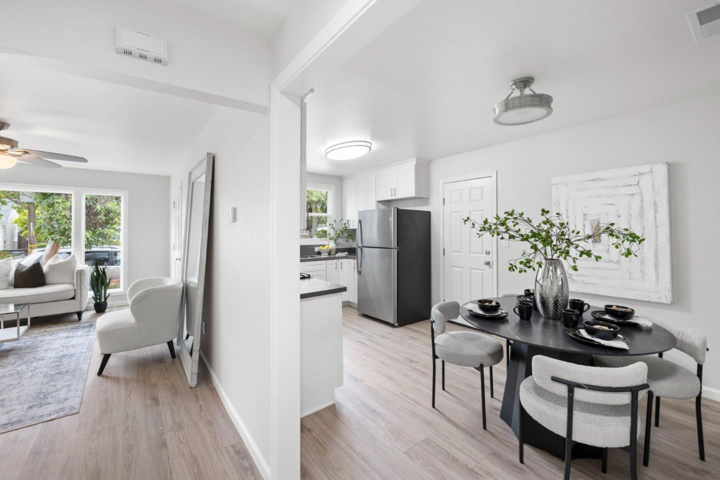 Detail Gallery Image 16 of 67 For 3232/3234 Page St, Redwood City,  CA 94063 - – Beds | – Baths