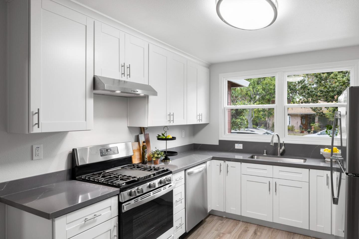 Detail Gallery Image 17 of 67 For 3232/3234 Page St, Redwood City,  CA 94063 - – Beds | – Baths