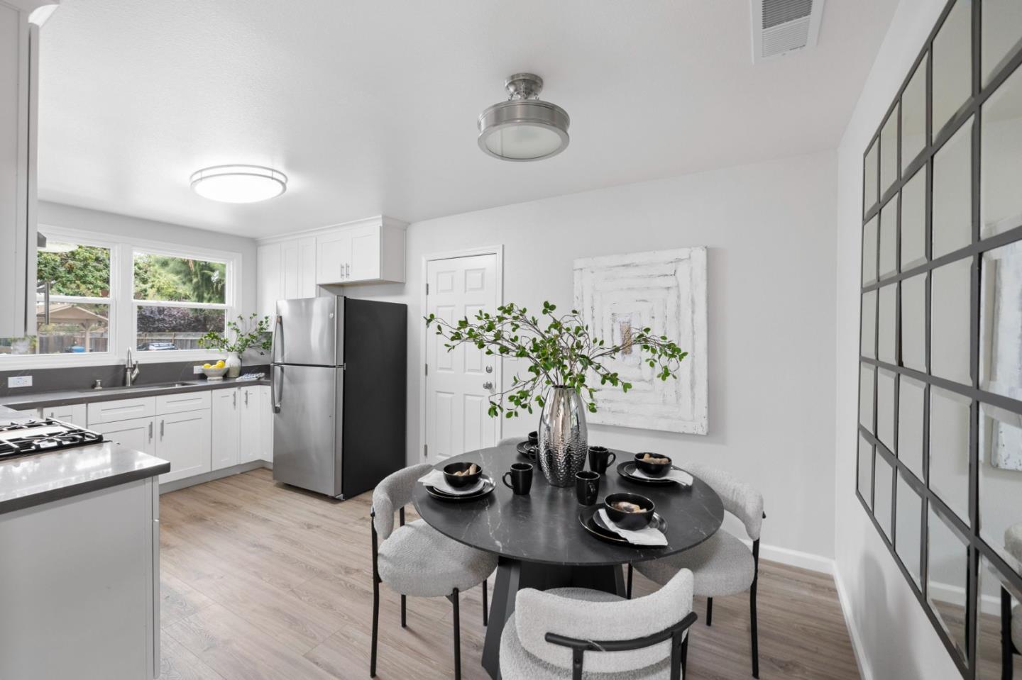 Detail Gallery Image 21 of 67 For 3232/3234 Page St, Redwood City,  CA 94063 - – Beds | – Baths