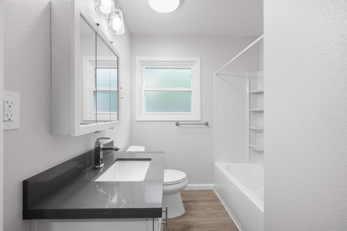 Detail Gallery Image 25 of 67 For 3232/3234 Page St, Redwood City,  CA 94063 - – Beds | – Baths