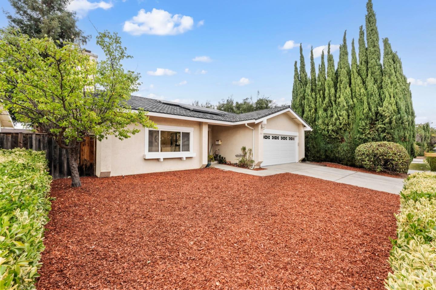 Detail Gallery Image 10 of 49 For 959 Reed Ave, Sunnyvale,  CA 94086 - 4 Beds | 2 Baths