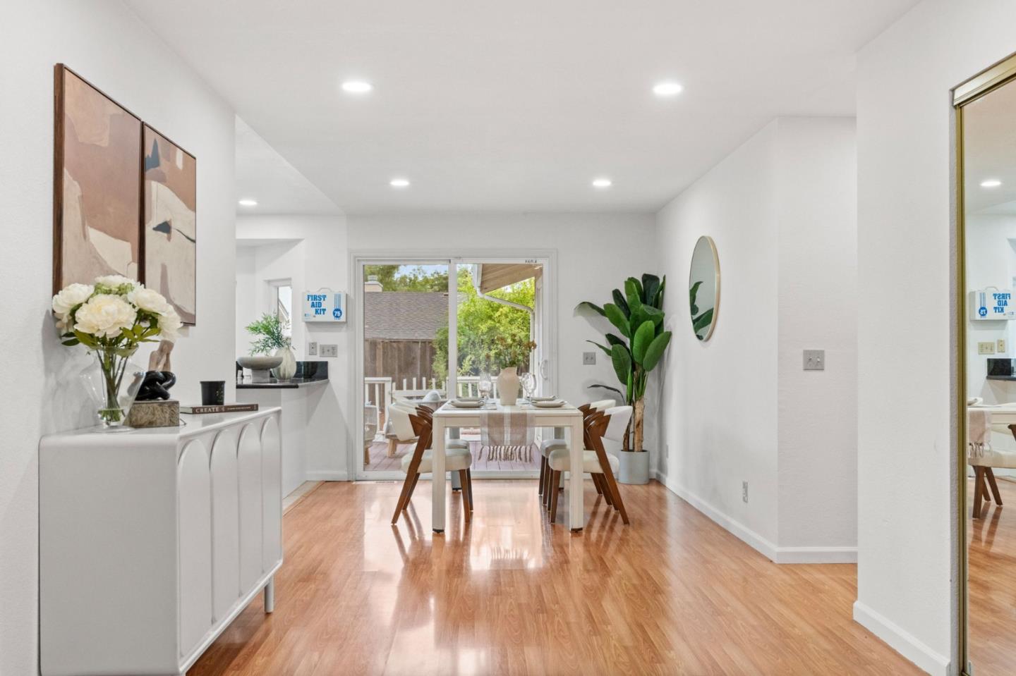 Detail Gallery Image 12 of 49 For 959 Reed Ave, Sunnyvale,  CA 94086 - 4 Beds | 2 Baths