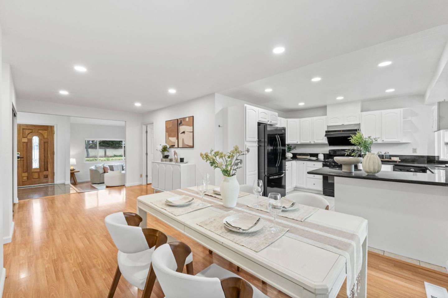 Detail Gallery Image 13 of 49 For 959 Reed Ave, Sunnyvale,  CA 94086 - 4 Beds | 2 Baths