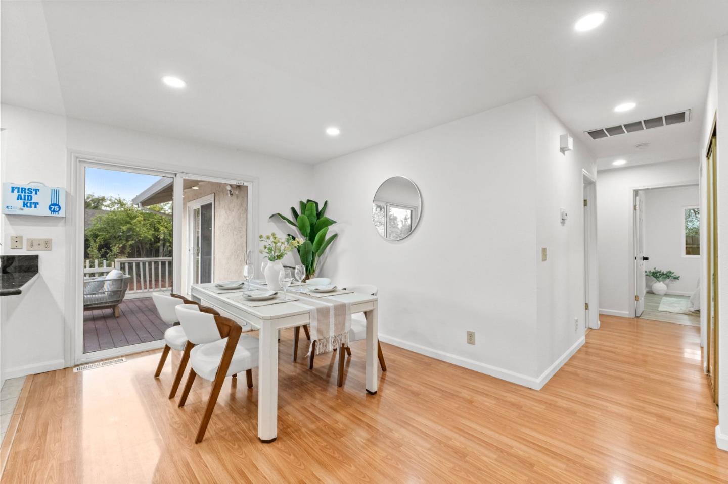 Detail Gallery Image 16 of 49 For 959 Reed Ave, Sunnyvale,  CA 94086 - 4 Beds | 2 Baths