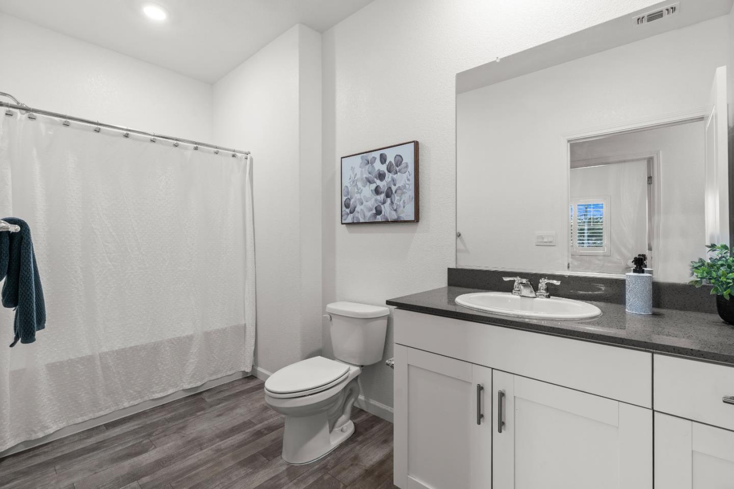 Detail Gallery Image 23 of 50 For 1340 Crimson Pl, Manteca,  CA 95336 - 3 Beds | 2 Baths