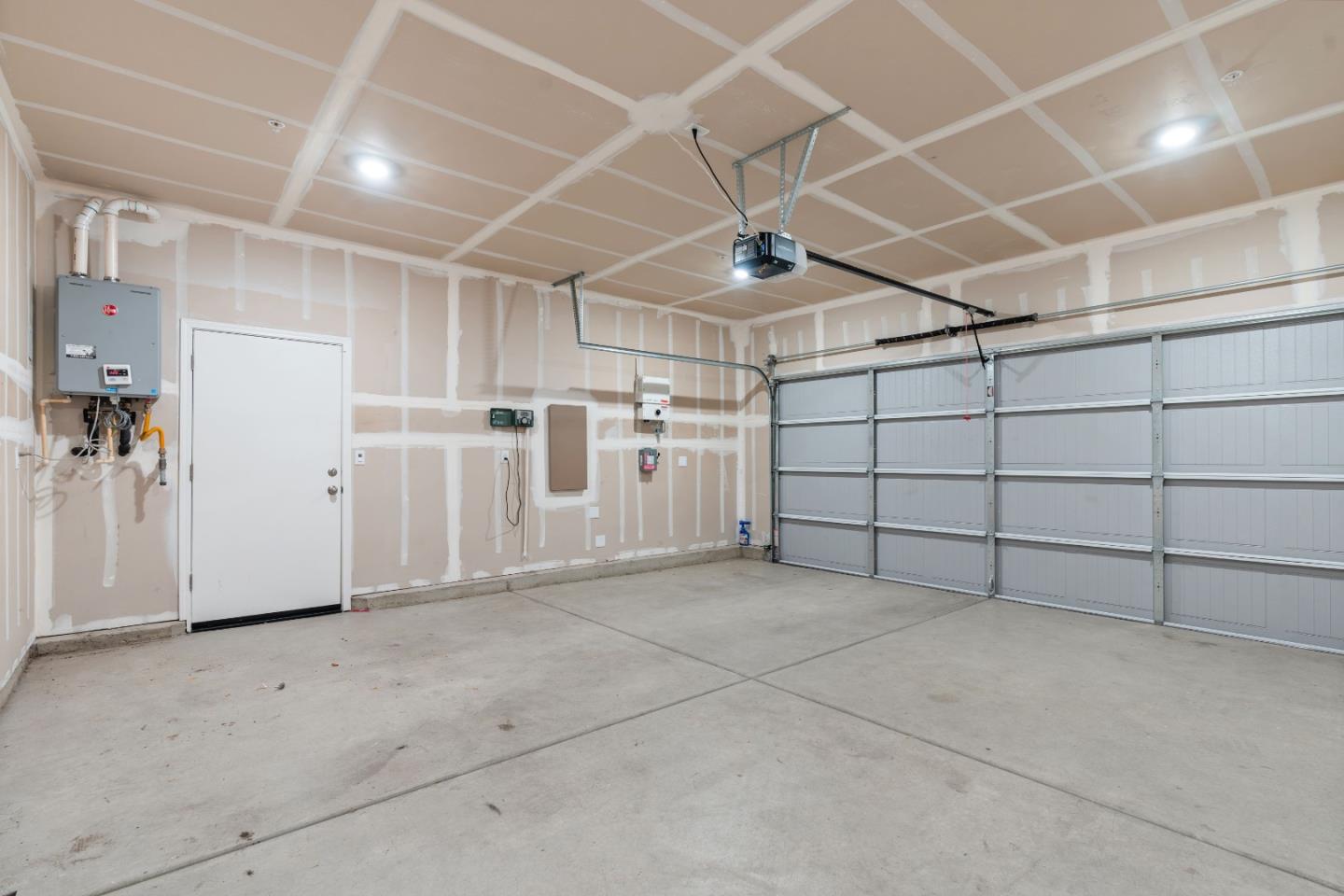 Detail Gallery Image 29 of 50 For 1340 Crimson Pl, Manteca,  CA 95336 - 3 Beds | 2 Baths