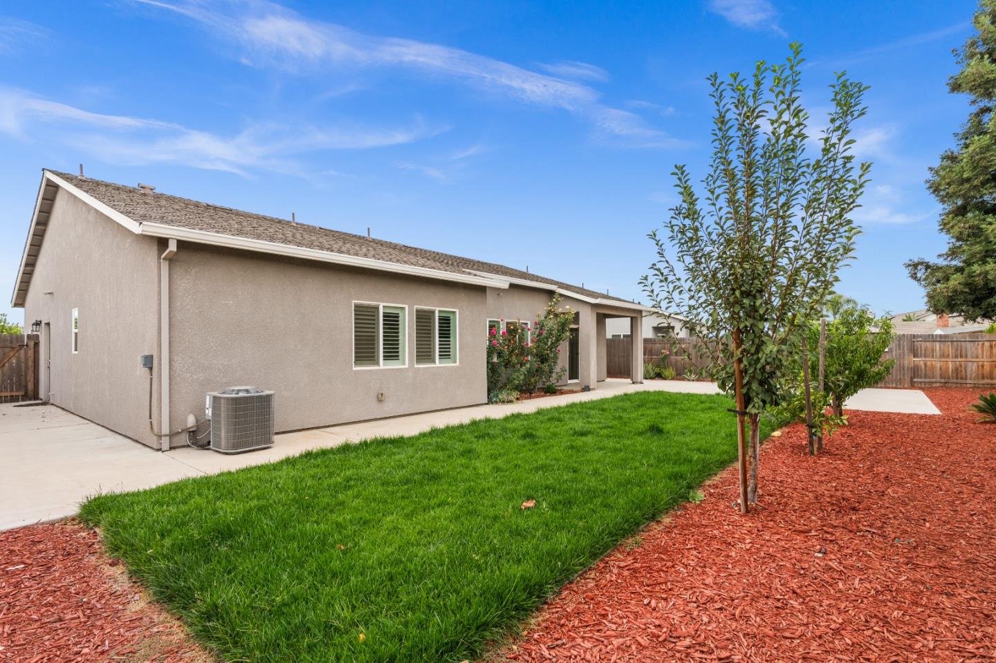 Detail Gallery Image 33 of 50 For 1340 Crimson Pl, Manteca,  CA 95336 - 3 Beds | 2 Baths