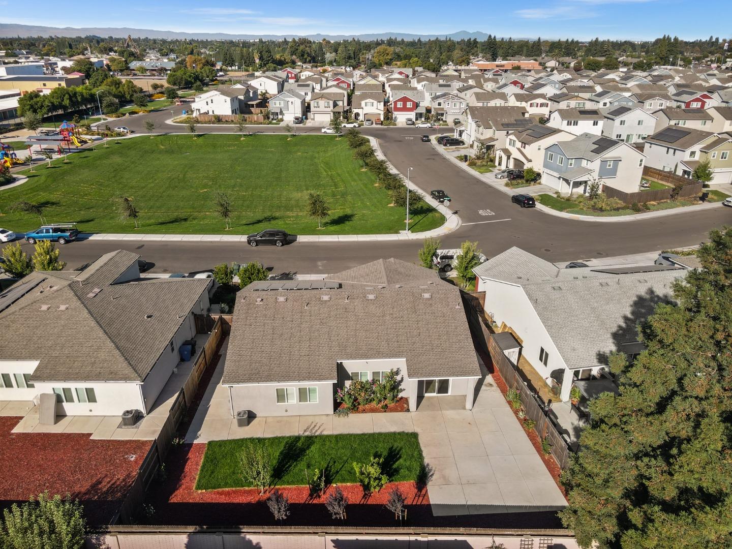 Detail Gallery Image 46 of 50 For 1340 Crimson Pl, Manteca,  CA 95336 - 3 Beds | 2 Baths