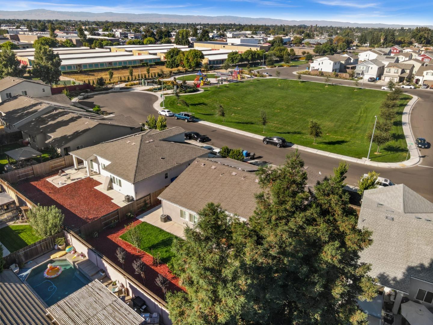 Detail Gallery Image 47 of 50 For 1340 Crimson Pl, Manteca,  CA 95336 - 3 Beds | 2 Baths