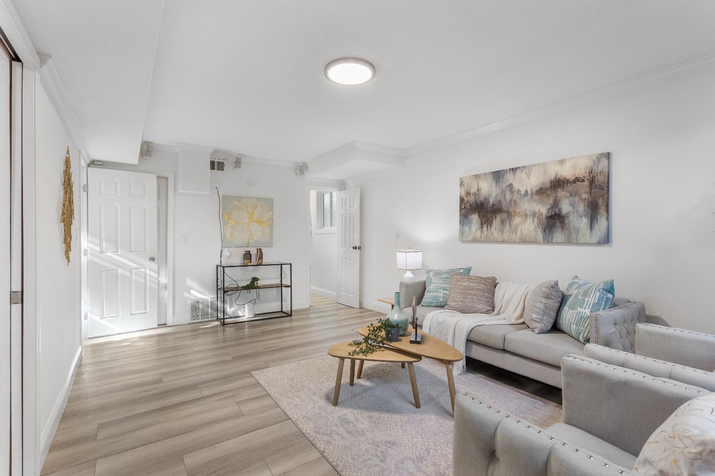 Detail Gallery Image 10 of 35 For 1619 Hallbrook Dr, San Jose,  CA 95124 - 4 Beds | 2 Baths