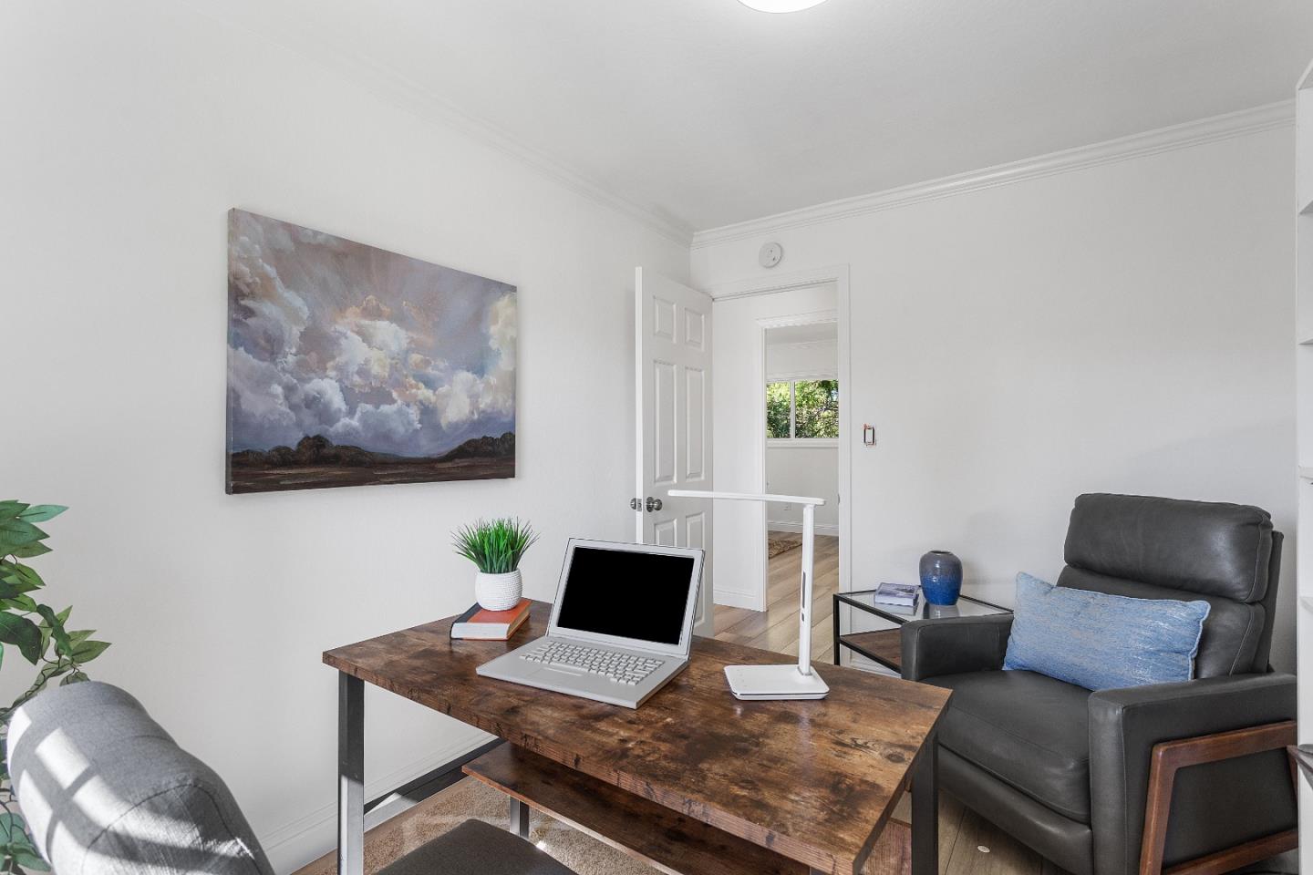 Detail Gallery Image 16 of 35 For 1619 Hallbrook Dr, San Jose,  CA 95124 - 4 Beds | 2 Baths