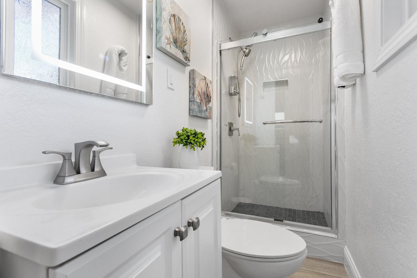 Detail Gallery Image 21 of 35 For 1619 Hallbrook Dr, San Jose,  CA 95124 - 4 Beds | 2 Baths