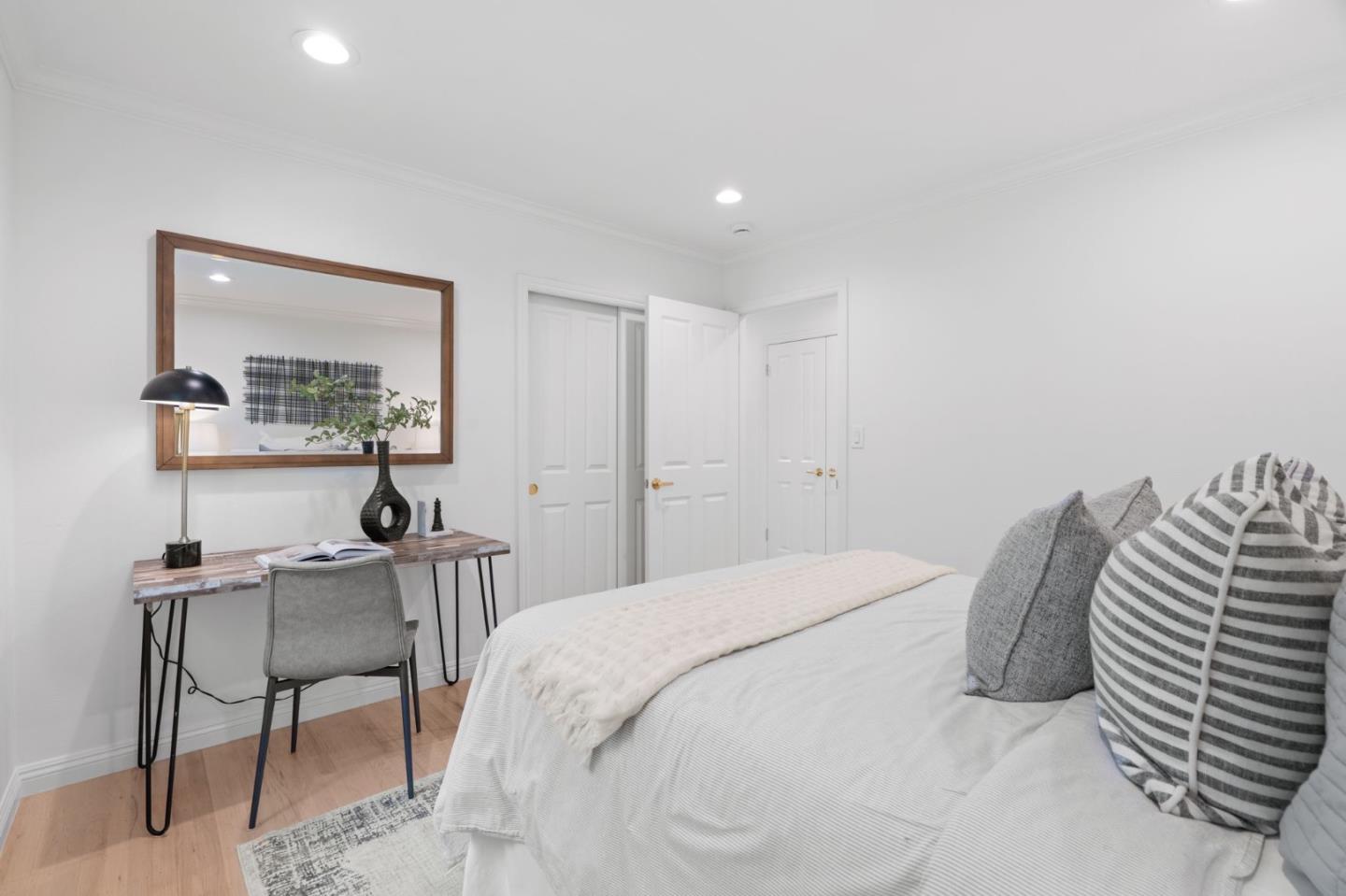 Detail Gallery Image 24 of 35 For 5635 W Walbrook Dr, San Jose,  CA 95129 - 4 Beds | 2 Baths