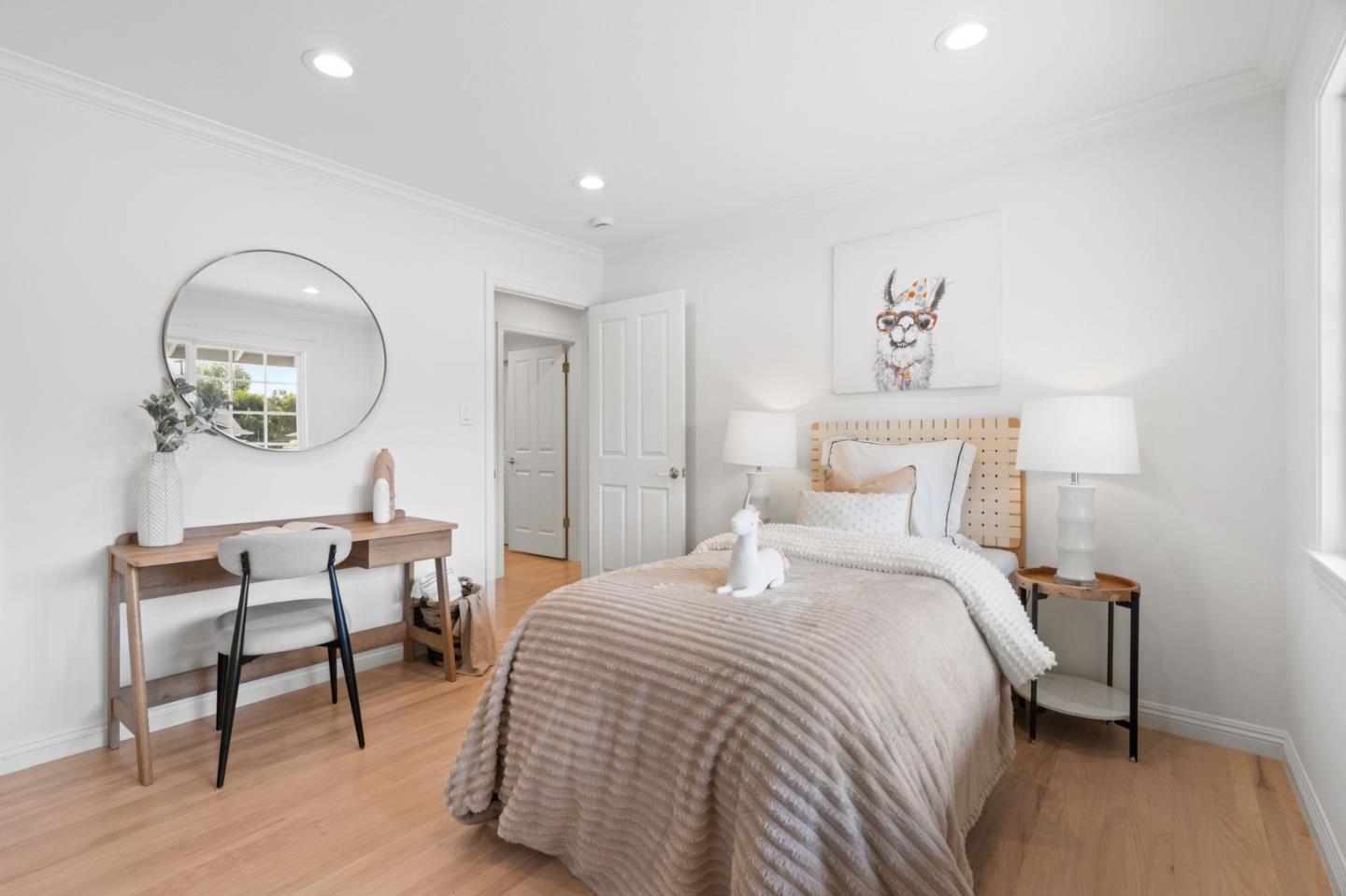 Detail Gallery Image 26 of 35 For 5635 W Walbrook Dr, San Jose,  CA 95129 - 4 Beds | 2 Baths