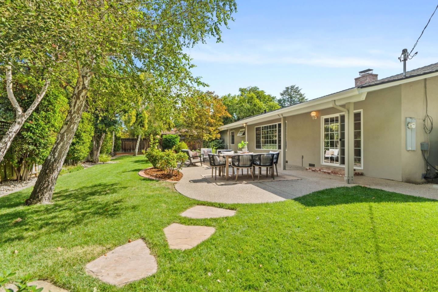 Detail Gallery Image 31 of 35 For 5635 W Walbrook Dr, San Jose,  CA 95129 - 4 Beds | 2 Baths