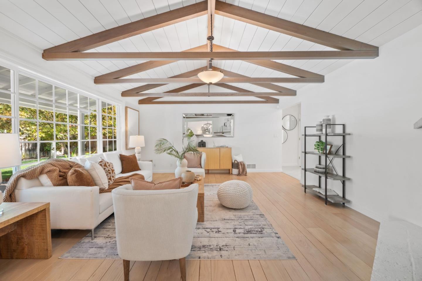 Detail Gallery Image 9 of 35 For 5635 W Walbrook Dr, San Jose,  CA 95129 - 4 Beds | 2 Baths