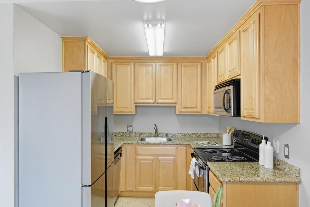 Detail Gallery Image 10 of 32 For 700 Fargo Ave #12,  San Leandro,  CA 94579 - 2 Beds | 2 Baths