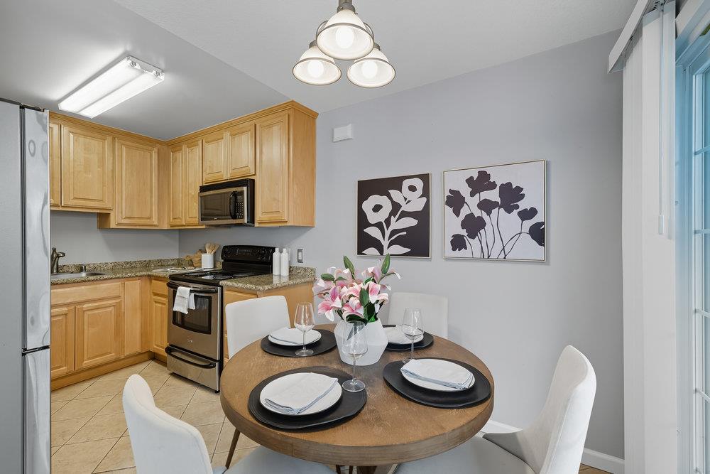 Detail Gallery Image 12 of 32 For 700 Fargo Ave #12,  San Leandro,  CA 94579 - 2 Beds | 2 Baths