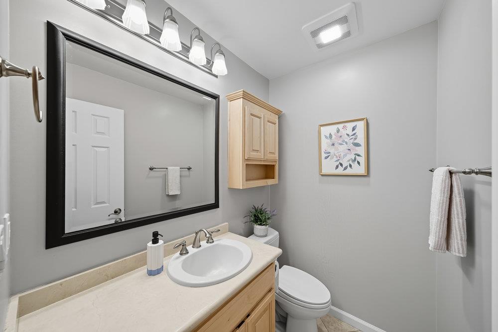 Detail Gallery Image 14 of 32 For 700 Fargo Ave #12,  San Leandro,  CA 94579 - 2 Beds | 2 Baths